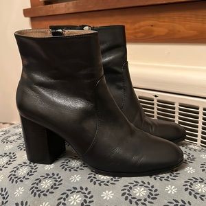 Adrienne Vittadini Black Heel Boot